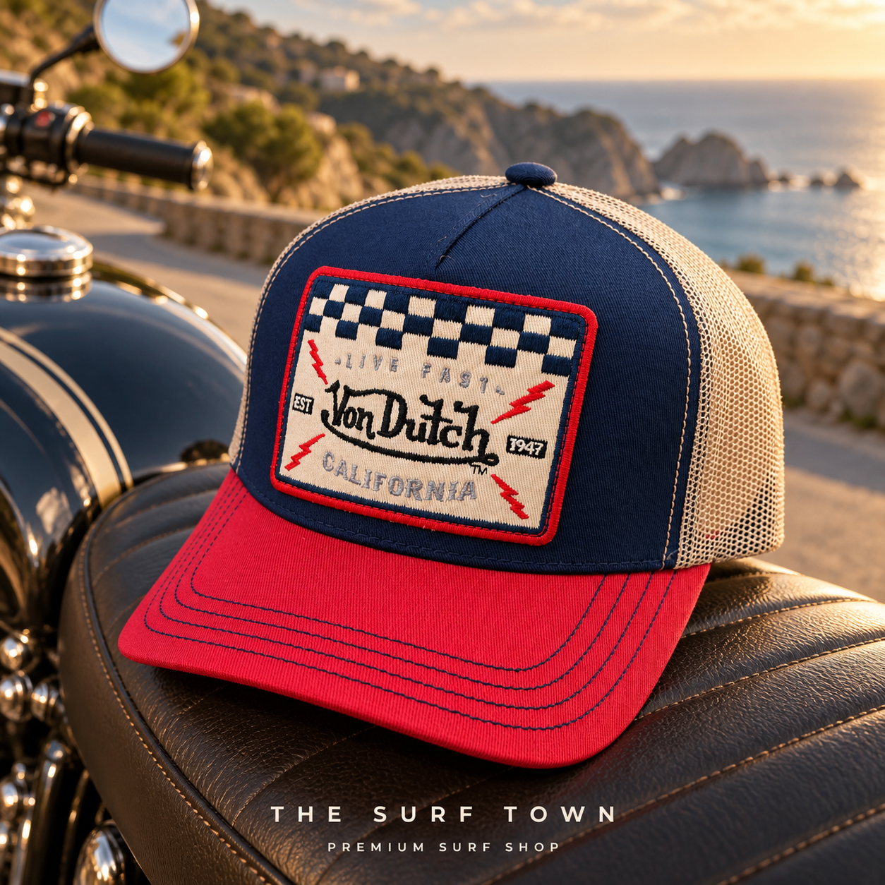Gorra Von Dutch SQUARE16 en escena editorial café racer costera