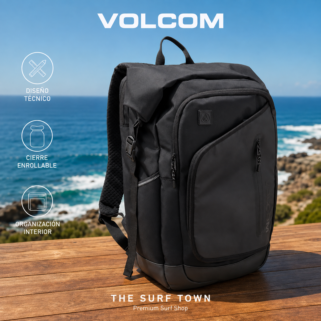 Mochila Volcom Forecast Dry Black impermeable de 36 litros frente al mar, imagen editorial propia de THE SURF TOWN