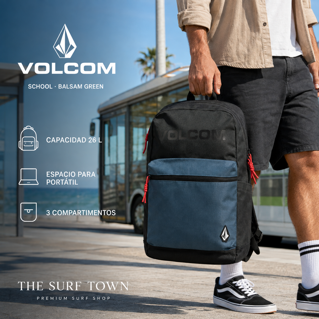 Mochila Volcom School Balsam Green de 26 litros en una imagen editorial propia de THE SURF TOWN