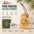 Peine para parafina THE SURF TOWN Chilling in Paradise en fotografía editorial propia de THE SURF TOWN, peine ecológico de bambú para mantenimiento y limpieza de tablas de surf