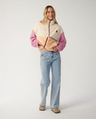 como queda puesto el Forro Polar Rip Curl Surf Revival Hershell 