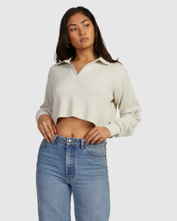 Polo RVCA Waffle Bone de manga larga para mujer en color beige con tejido waffle texturizado