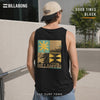 modelo vistiendo una Camiseta Tirantes Billabong Good Times Black durante una sesion de video promocional de the surf town en un exterior premium