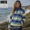 modelo vistiendo una Sudadera mujer Salty Crew Calm Seas Pullover Blue Horizon, en un video editorial propio de THE SURF TOWN junto al mar