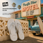 Sandalias FitFlop Iqushion Ergonomic Silver para mujer en fotografía propia de THE SURF TOWN con estética motel retro surf cinema y estilo verano premium