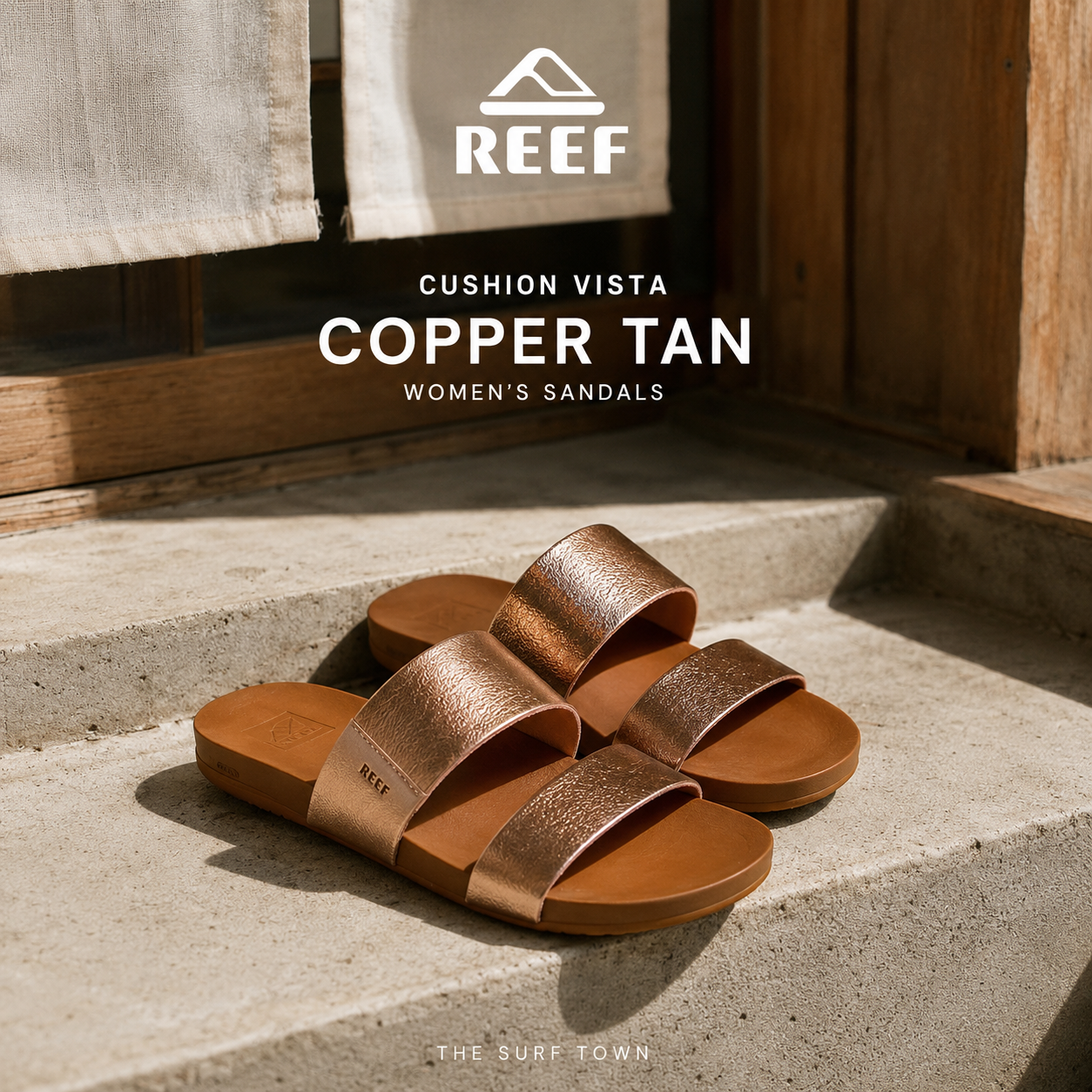 Fotografía propia de THE SURF TOWN de las sandalias Reef Cushion Vista Copper Tan para mujer en un café japonés contemporáneo de Tokio con estética lifestyle premium y luz diurna natural.