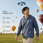 Sudadera Billabong Arch Ombre Blue con capucha y cremallera integral para hombre, imagen editorial propia de THE SURF TOWN