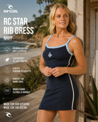 Vestido Rip Curl Las Dalias Navy Mujer integrado en escena coastal premium con estética surf lifestyle femenina