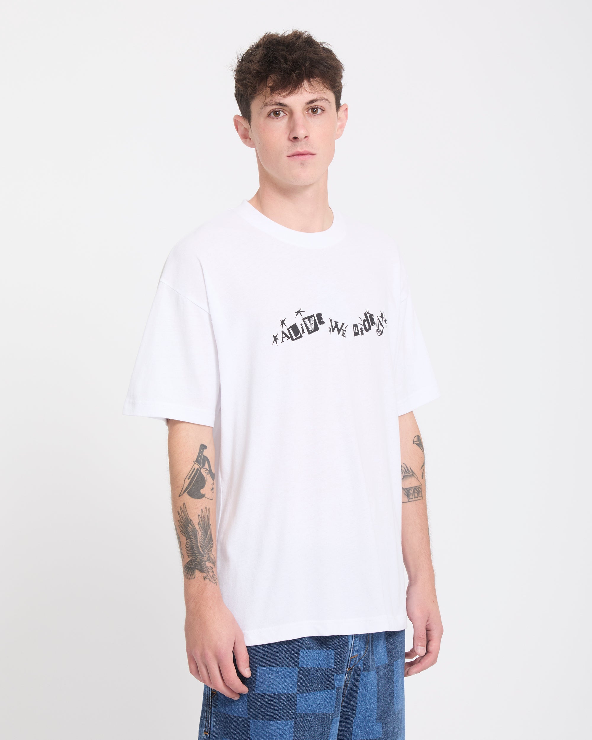 Camiseta Volcom Alive We Ride White - imagen oficial