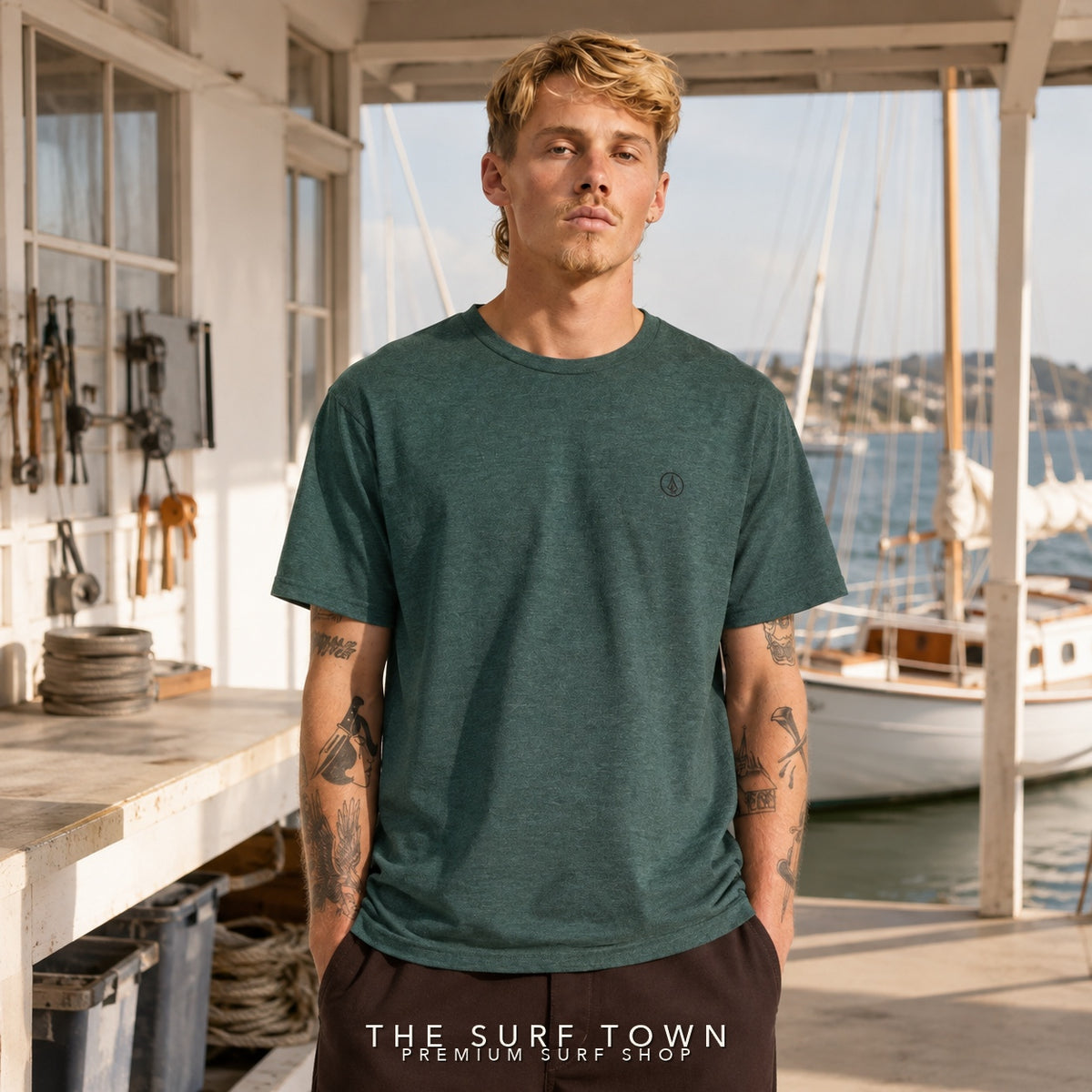 Camiseta Volcom Circle Blanks SCB en editorial premium The Surf Town