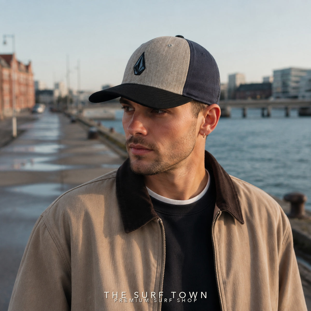 Gorra Volcom Full Stone Heather Flexfit SRB en editorial premium The Surf Town
