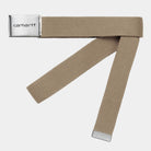 Cinturón CARHARTT WIP Clip Belt color khaki con hebilla metálica cromada ajustable estilo urbano