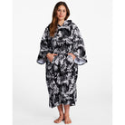 Poncho toalla surf BILLABONG Hoody Towel Spotted In Paradise blanco y negro con capucha para cambiarse en la playa